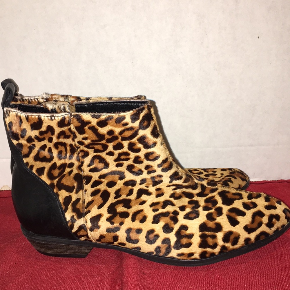 Schutz calf fur slip on bootie size 7